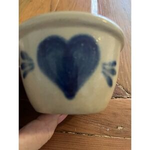 Vtg Rowe Pottery Works Salt-Glazed Stoneware 4" Bowl Deep Blue Heart‎ Farmhouse